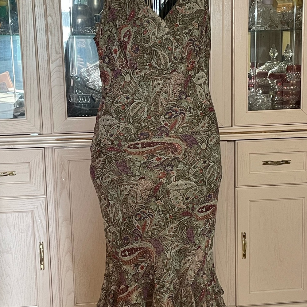 Elegant Paisley Print Dress